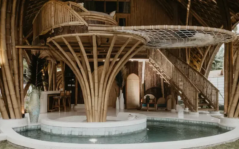 Villa Tokay - The Leaf- Living Room and Pool