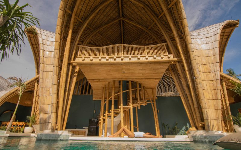 Villa-Tokay-The-Swell-Bamboo-Roof-Pool-Woman